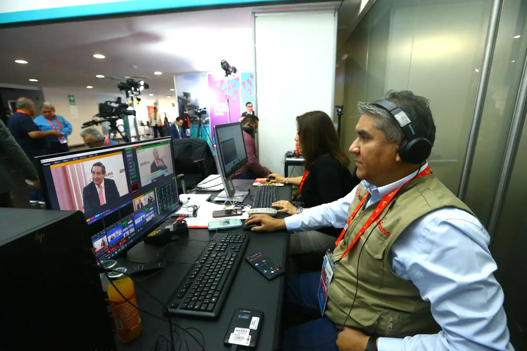 Periodistas de la Agencia de Noticias Andina y el Diario El Peruano realizaron una cobertura extraordinaria en el  Foro de Cooperación Económica Asia-Pacífico APEC Perú 2024, realizado en Lima. 
Foto: ANDINA/Eddy Ramos