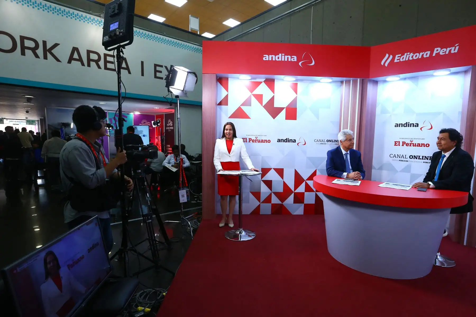 Periodistas de la Agencia de Noticias Andina y el Diario El Peruano realizaron una cobertura extraordinaria en el  Foro de Cooperación Económica Asia-Pacífico APEC Perú 2024, realizado en Lima. 
Foto: ANDINA/Eddy Ramos