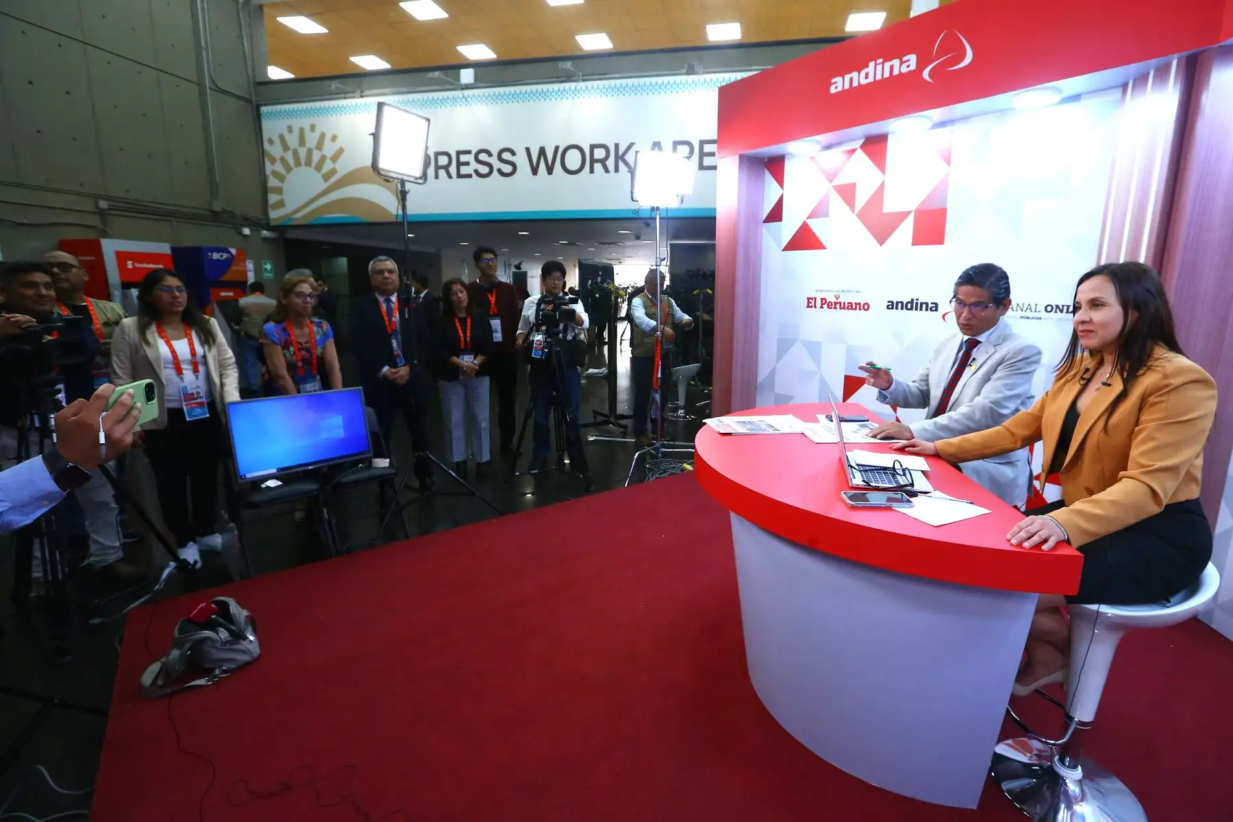 Periodistas de la Agencia de Noticias Andina y el Diario El Peruano realizaron una cobertura extraordinaria en el  Foro de Cooperación Económica Asia-Pacífico APEC Perú 2024, realizado en Lima. 
Foto: ANDINA/Eddy Ramos