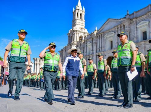 El Gobierno Regional de Arequipa, en coordinación con la PNP, capacitarán a 100 agentes policiales que cumplen servicio en esa región en técnicas de crimen organizado y alta complejidad. ANDINA/Difusión