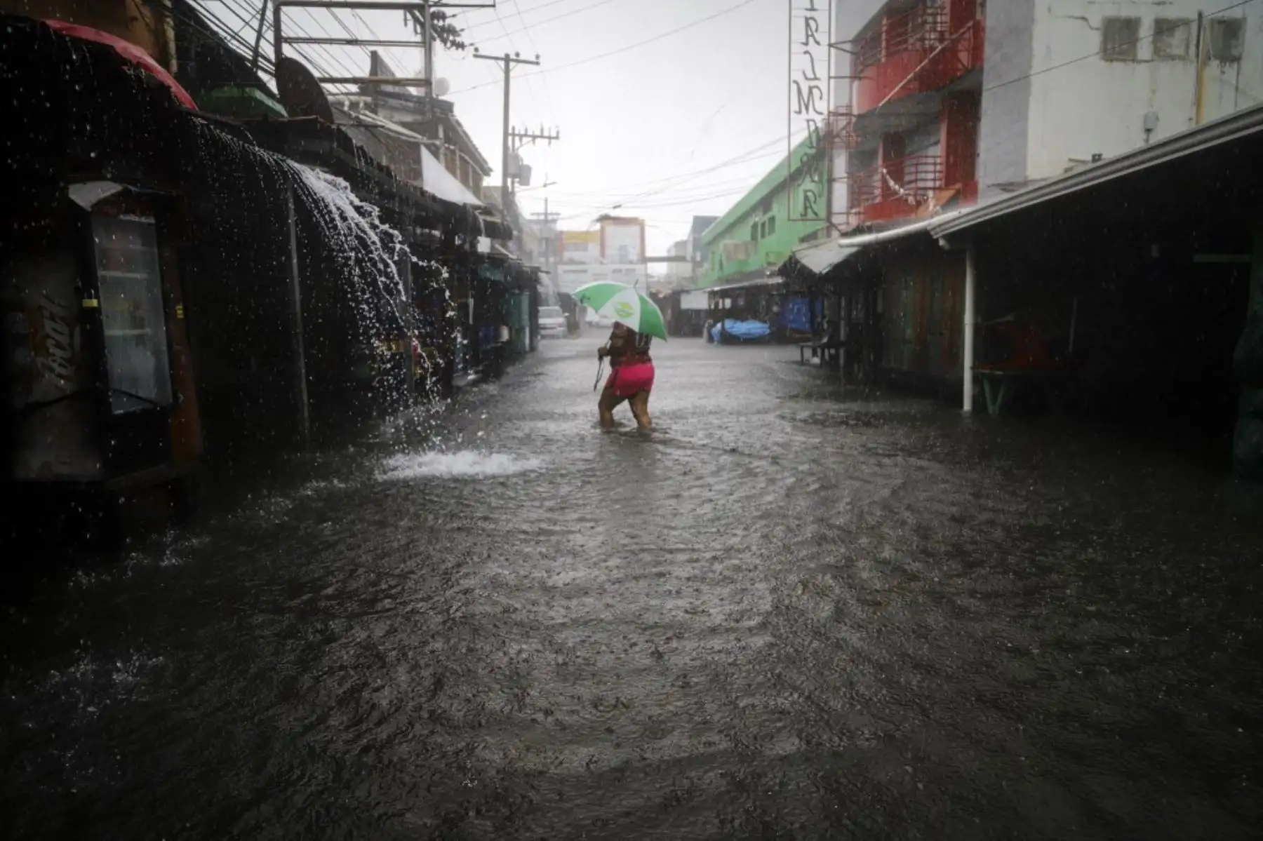 La tormenta tropical Sara dejó dos muertos y más de 120.000 afectados en Honduras y otros dos fallecidos en Nicaragua, tras cruzar por el norte de Centroamérica y debilitarse en el sur de México, informaron este lunes las autoridades. Foto: AFP