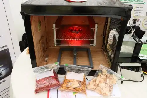Estudiantes de UNALM diseñan prototipo de deshidratador de alimentos con ahorro energético. Foto: ANDINA/Difusión