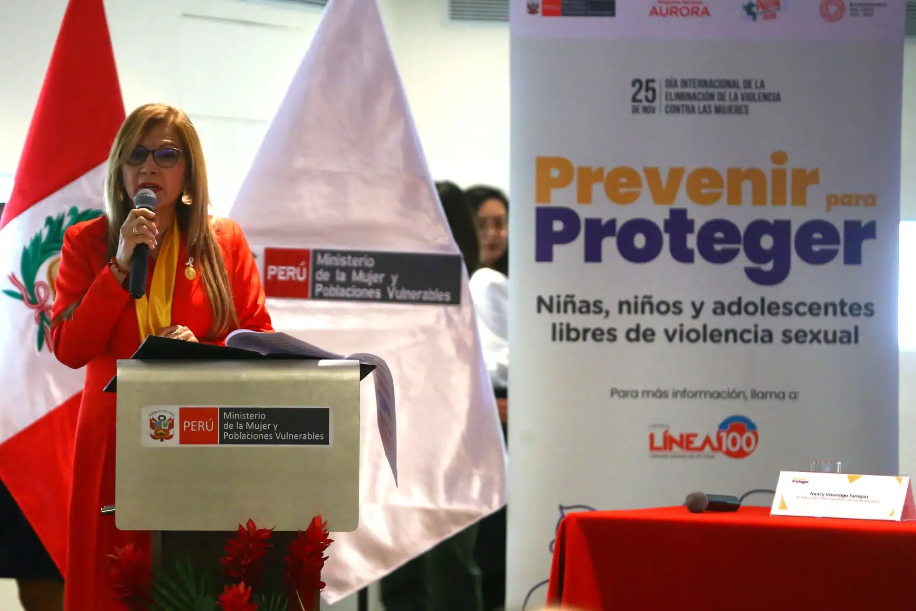 Ministerio de la Mujer y Poblaciones Vulnerables realiza el lanzamiento y la adhesión a la campaña “Prevenir para Proteger”, donde participarán ministros de Estado e instituciones de la sociedad civil, como parte del Día Internacional de la Eliminación de la Violencia contra las Mujeres.
Foto: ANDINA/ Eddy Ramos