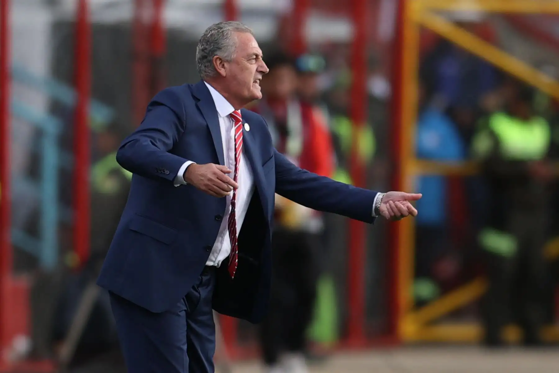 Con goles de Almirón y Enciso, Paraguay suma un valioso punto que lo deja en clasificación directa al mundial 2026, con un empate que mantiene el invicto de Gustavo Alfaro como técnico guaraní. Foto: EFE