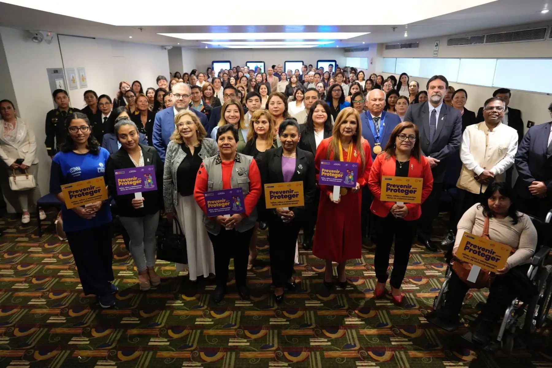 “Nosotras ya no queremos seguir atendiendo casos de violencia, estamos trabajando para que se eliminen, que se identifiquen los riesgos y poder actuar antes que se produzca un hecho de violencia”, manifestó la ministra del sector. Foto: MIMP