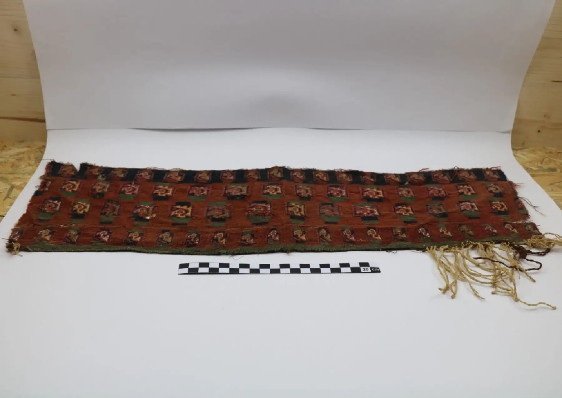 Entre los bienes culturales recuperados por el Estado peruano destacan dos textiles de origen prehispánico, destacó el Ministerio de Cultura. ANDINA/Difusión