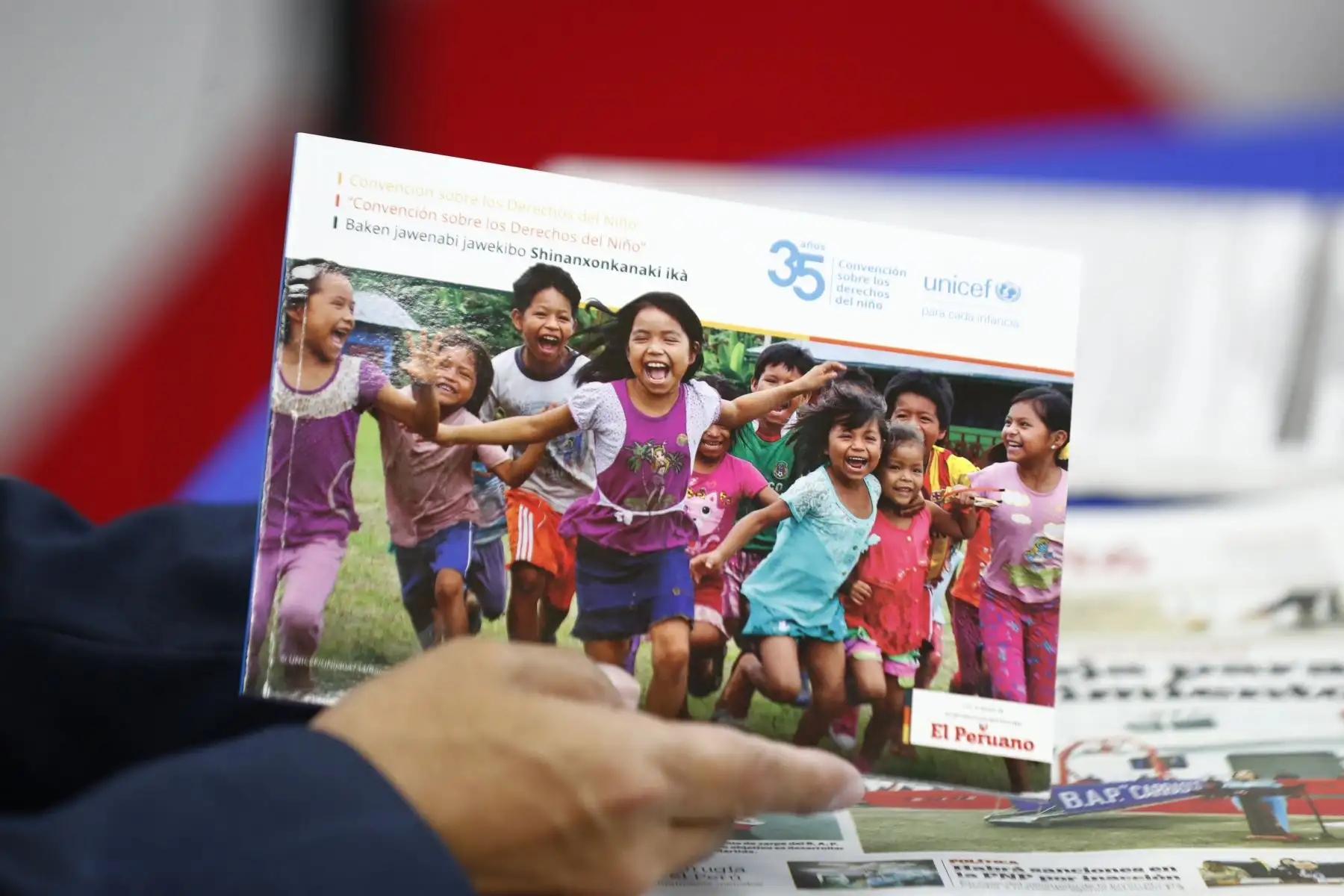 Conmemorando el 35 aniversario de la Convención de los Derechos del Niño, en una entrevista para Andina Canal Online se anunció la publicación del libro “Derechos del Niño” en idiomas castellano, quechua, shipibo, a cargo de Unicef y el Diario Oficial El Peruano. Foto: ANDINA/Daniel Bracamonte