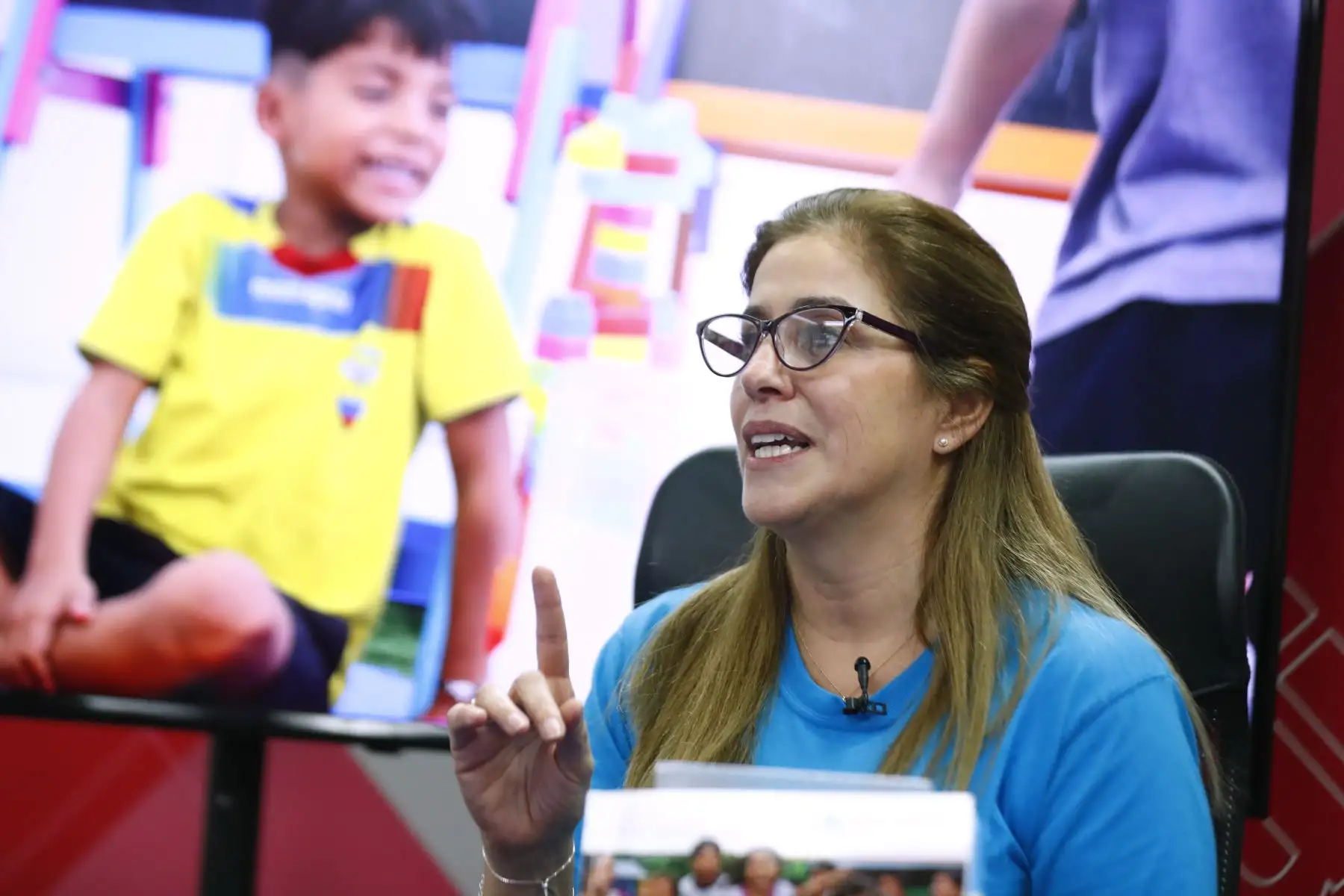 Carla Valla, Oficial de Políticas Sociales de UNICEF Perú, anunció en Andina Canal Online la publicación del libro sobre la Convención de los Derechos del Niño en idiomas castellano, quechua y shipibo, a cargo de Unicef y el Diario Oficial El Peruano. Foto: ANDINA/Daniel Bracamonte