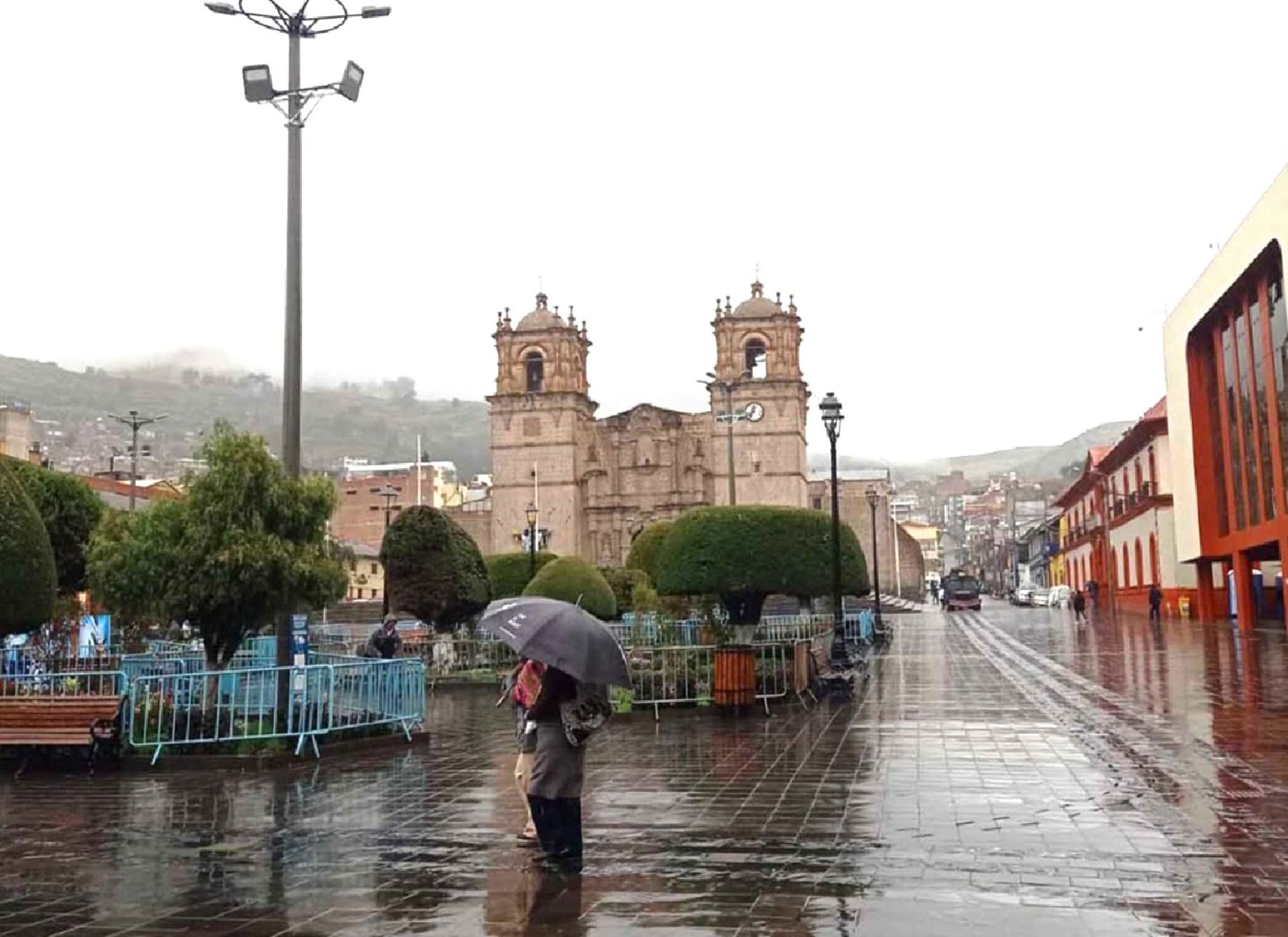 La ciudad de Puno soportará lluvias de mediana intensidad y en las zonas altas de la región se espera la caída de nieve, informó el Senamhi. ANDINA/Difusión