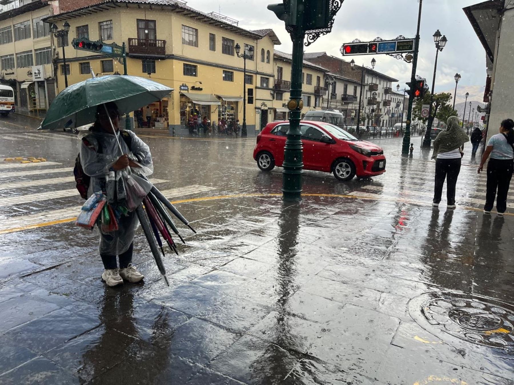 Varias provincias de la región Cusco se encuentran en alerta naranja ante la ocurrencia de lluvias intensas, granizo, tormentas eléctricas y vientos fuertes que se presentarán desde hoy jueves 21 al sábado 23 de noviembre. ANDINA/Difusión