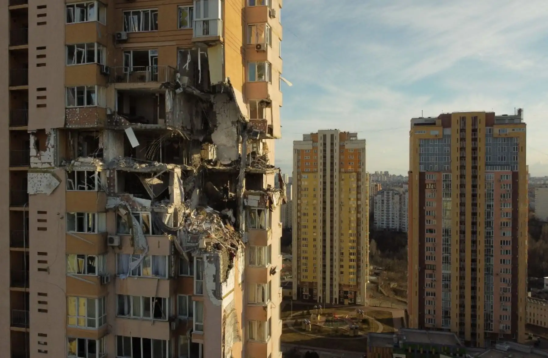 La posibilidad de utilizar estos misiles, de unos 300 kilómetros de alcance,de lo que ha informado la prensa de Estados Unidos pero que no ha sido confirmado oficialmente, ha sido tradicionalmente uno de los reclamos de Kiev para hacer frente a la ofensiva rusa. Foto: AFP