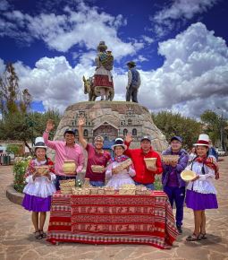 El distrito de Maras es uno de los cinco destinos del Perú elegidos como los Mejores Pueblos Turísticos del Mundo 2024 por la Organización Mundial de Turismo. Foto: ANDINA/Difusión