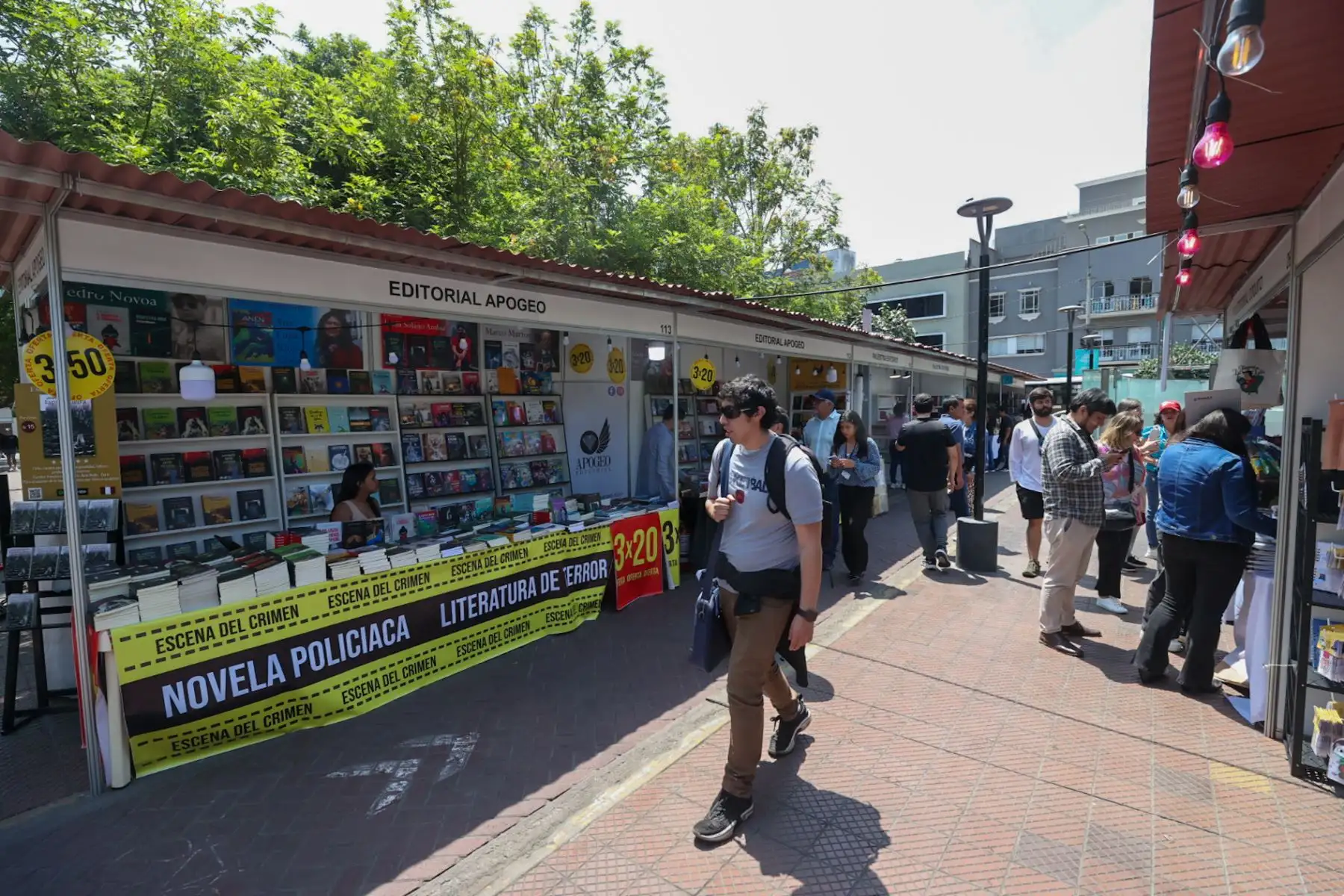 Se inauguró la 45 edición de la feria del libro Ricardo Palma en el parque Kennedy, Miraflores

Foto: ANDINA/Juan Carlos Guzmán Negrini