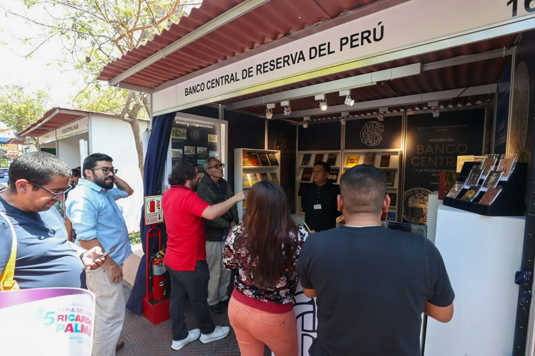 Se inauguró la 45 edición de la feria del libro Ricardo Palma en el parque Kennedy, Miraflores

Foto: ANDINA/Juan Carlos Guzmán Negrini