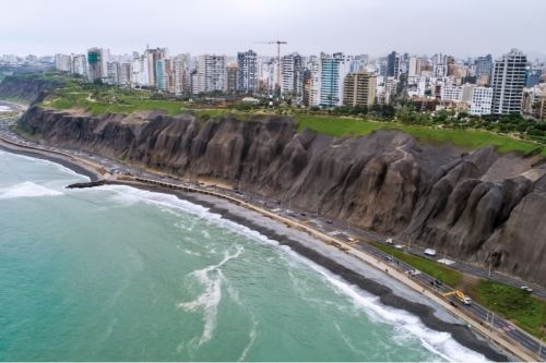 luego de un trabajo de más de ocho años, el Grupo de investigación en geología sedimentaria (Geosed PUCP), liderado por el Dr. Willem Viveen, ha logrado explicar recientemente cómo se formó el subsuelo de la Costa Verde. Foto: Cortesía