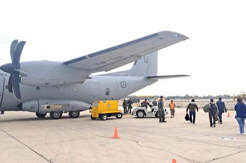 Gobierno Nacional dispone un avión Spartan que trasladó a padres y familiares de estudiantes que sufrieron accidente de tránsito en San Martín