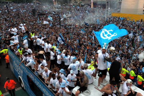 Copa Sudamericana 2024: espectacular recibimiento en Argentina al flamante campeón Racing Club