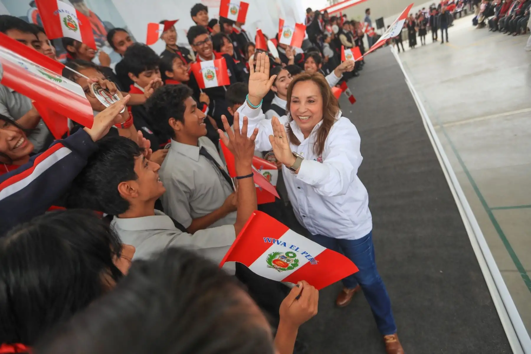 La presidenta de la República participó en la Ceremonia de Inauguración de la I.E. “Javier Heraud”, que beneficiará a más de 2,485 estudiantes del nivel secundario. Esta es la 19a Escuela Bicentenario a inaugurarse. Foto: ANDINA/ Prensa Presidencia