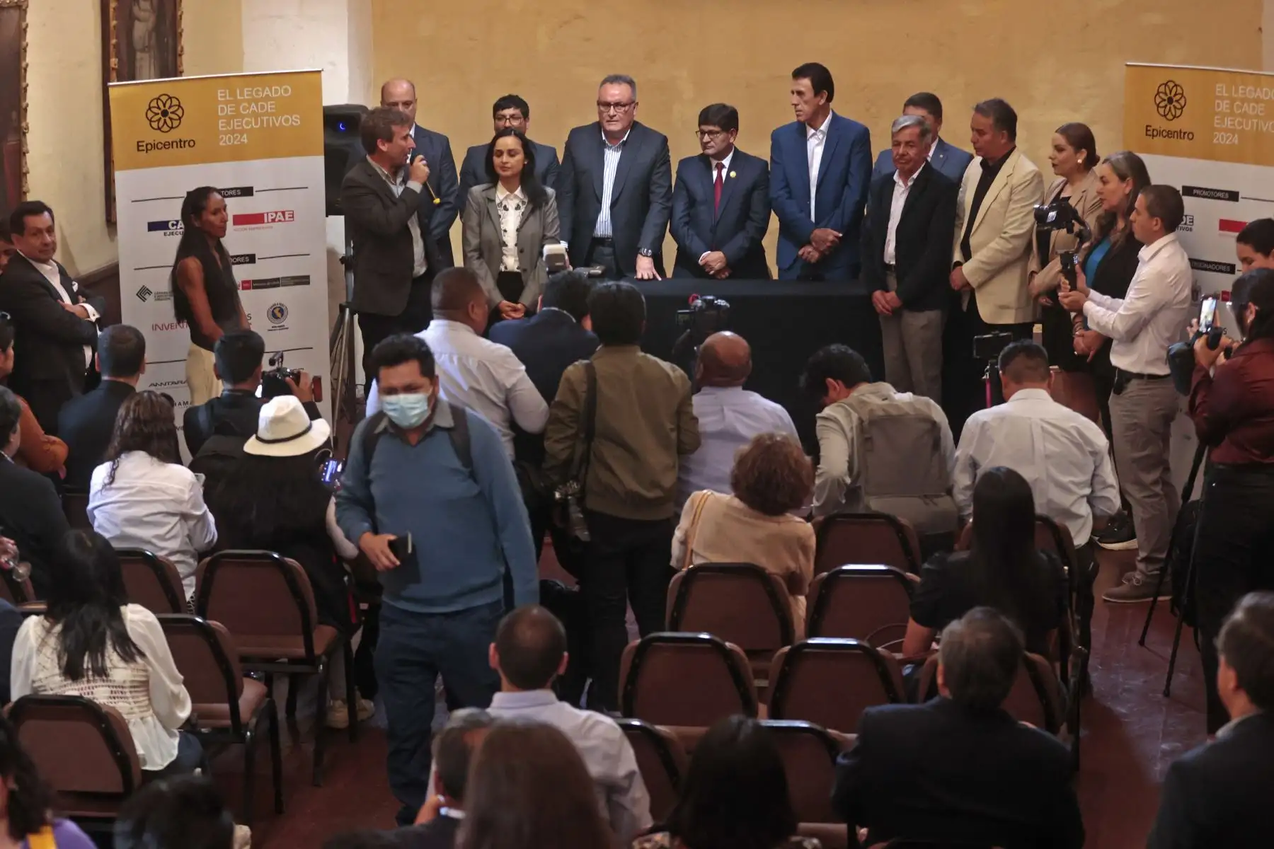 En el ámbito económico, Galdos aseveró que, como ya se ha establecido, es importante crecer a un ritmo de 6% o 7%. Foto: ANDINA/Vidal Tarqui