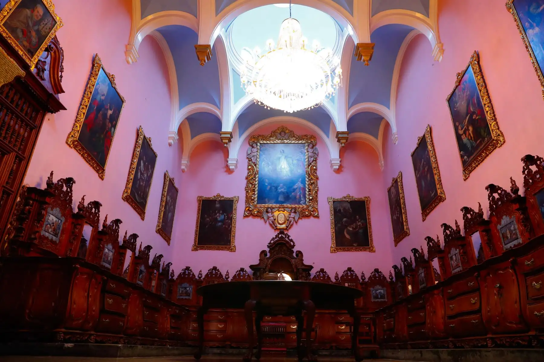 ¿La declaratoria fue una iluminación papal? Hasta ese momento, a nivel latinoamericano, solo la iglesia La Merced de Santiago de Chile había logrado un título similar como basílica menor un año antes (1923). Foto: ANDINA/Daniel Bracamonte