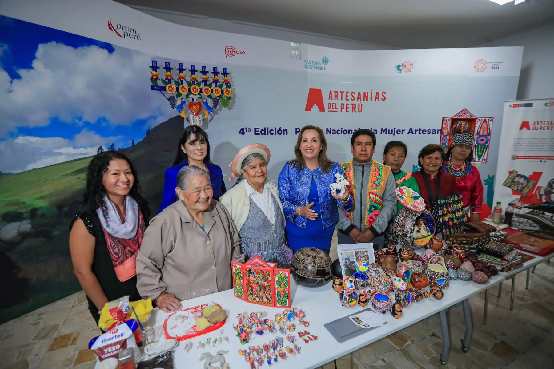 Premio Nacional a la Mujer Artesana. Foto: ANDINA/Prensa Presidencia