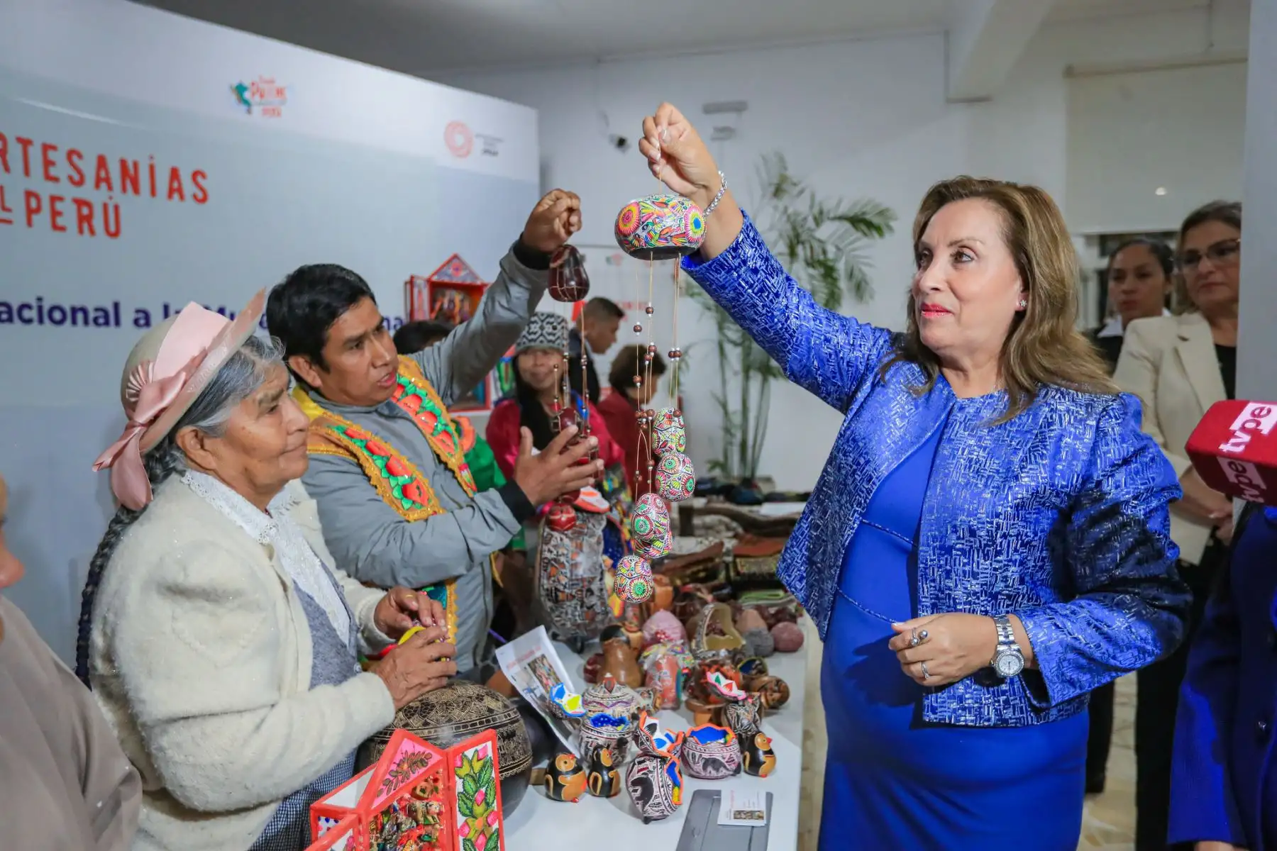 Premio Nacional a la Mujer Artesana. Foto: ANDINA/Prensa Presidencia