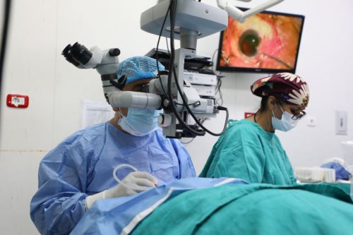 La cirugía de cataratas no solo restaura la visión, sino que también mejora la calidad de vida de los pacientes. ANDINA/ EsSalud.