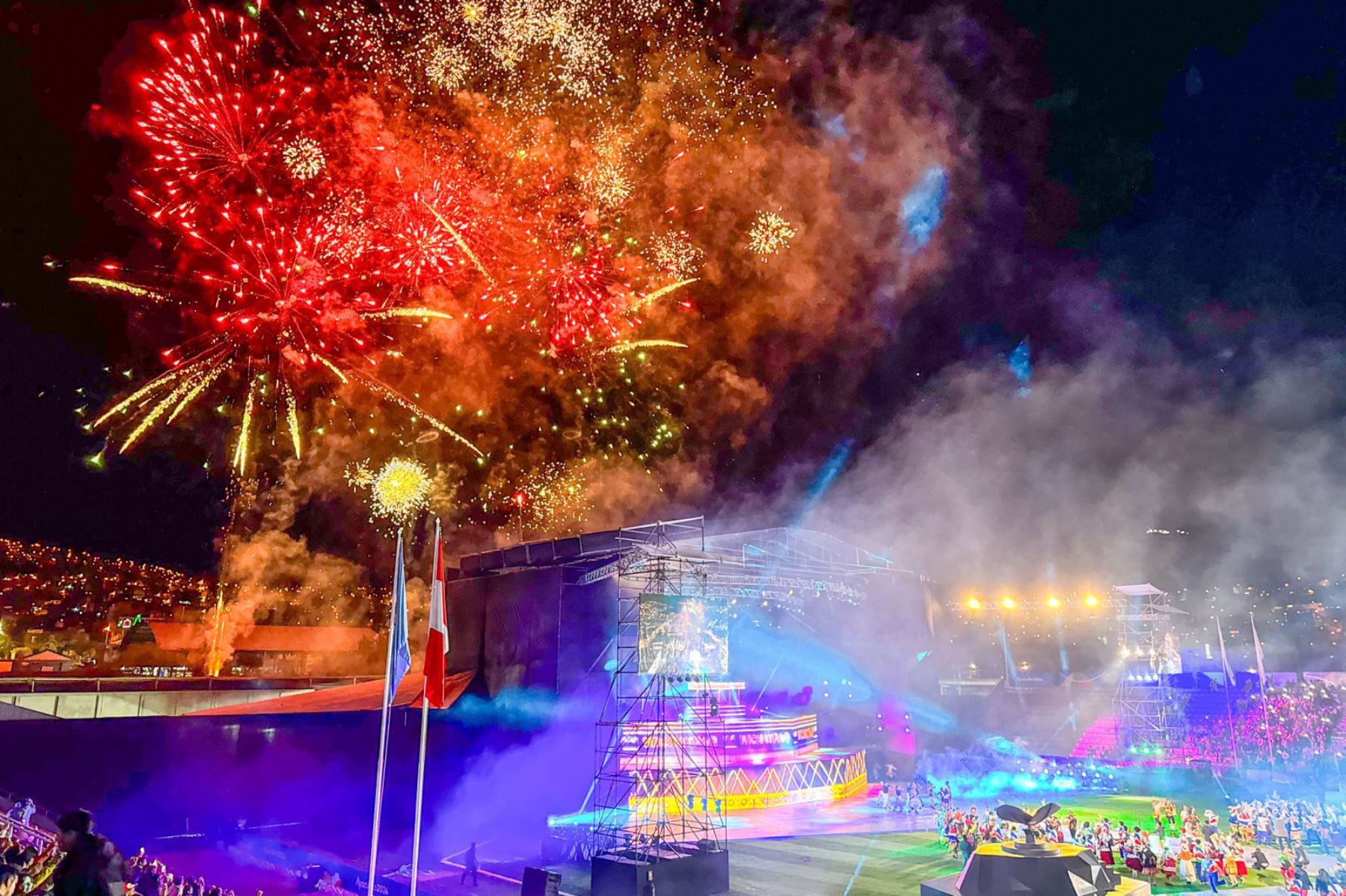 Desde el estadio Las Américas de Huamanga, se realizó la ceremonia oficial de inauguración de los Juegos Bolivarianos Bicentenario Ayacucho 2024, con números artísticos y el desfile de cada una de las delegaciones participantes. Foto: ANDINA/Daniel Bracamonte