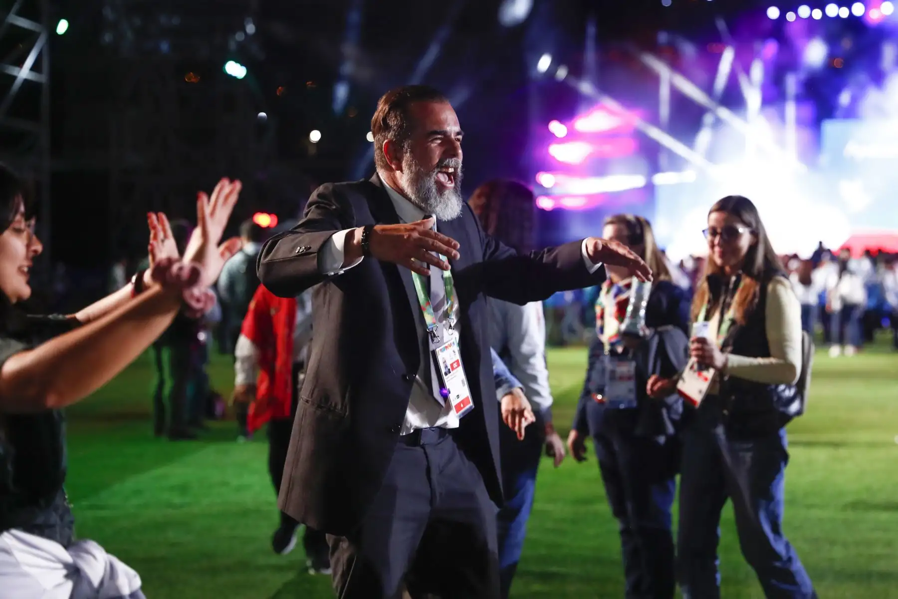Desde el estadio Las Américas de Huamanga, se realizó la ceremonia oficial de inauguración de los Juegos Bolivarianos Bicentenario Ayacucho 2024, con números artísticos y el desfile de cada una de las delegaciones participantes. Foto: ANDINA/Daniel Bracamonte