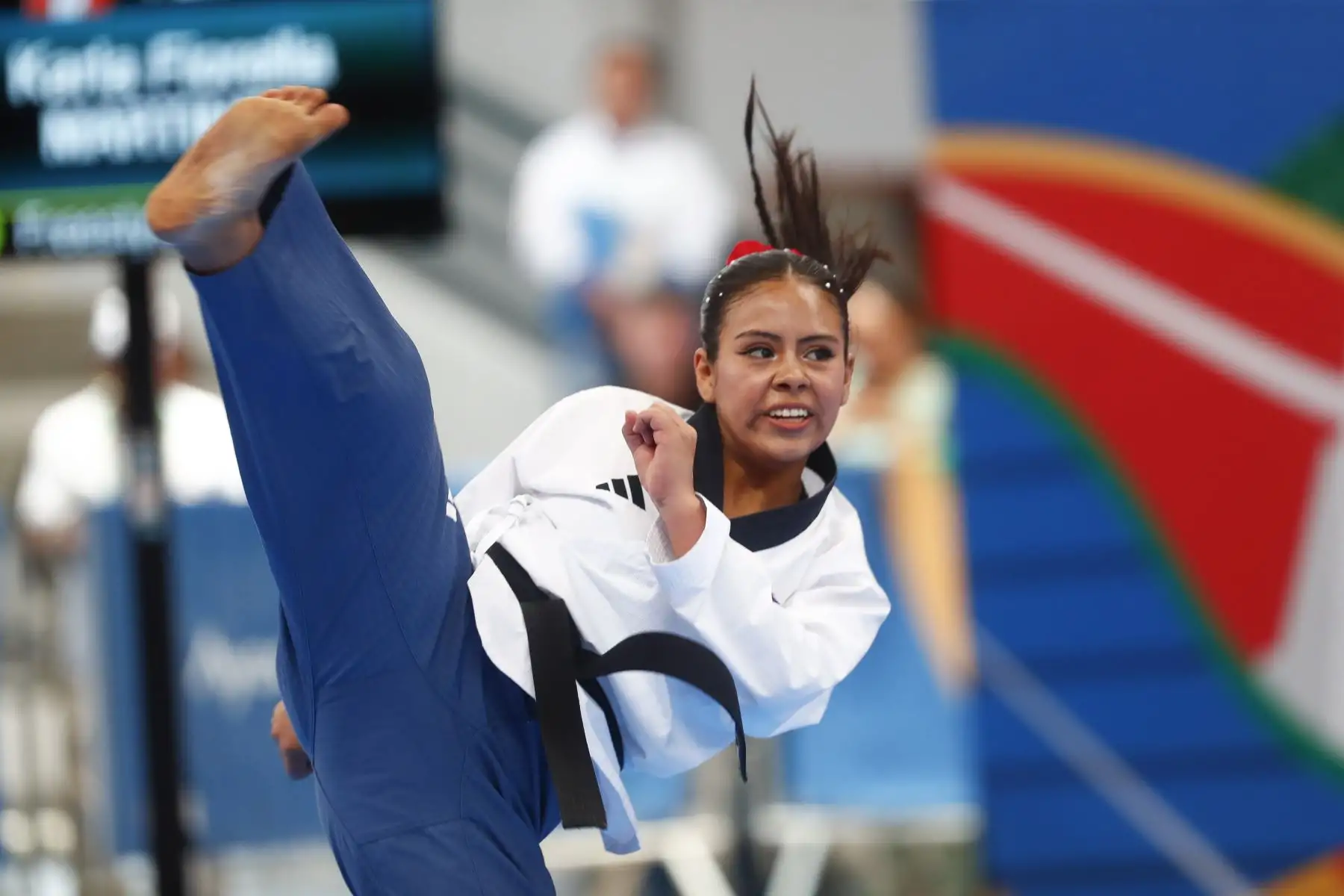 En la competencia de taekwondo categoría freestyle individual femenina de los Juegos Bolivarianos Bicentenario Ayacucho 2024, la peruana Karla Fiorella Martínez Montoya consiguió la medalla de plata, en una reñida final contra otras 6 competidoras de Latinoamérica. Foto: ANDINA/Daniel Bracamonte