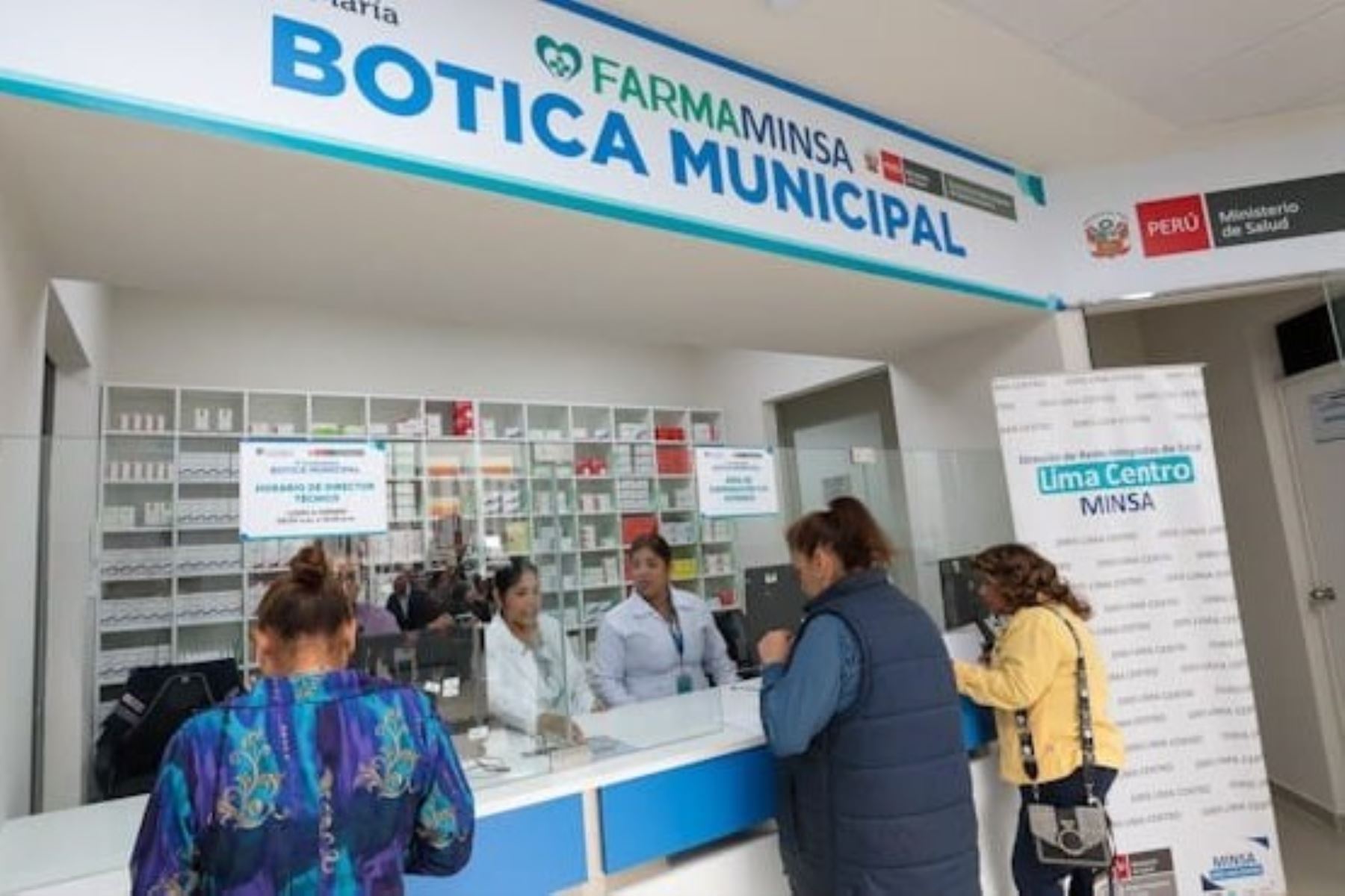 Gobierno promulga la Ley de implementación de boticas públicas FarmaMinsa a nivel nacional. Foto: ANDINA/Difusión.