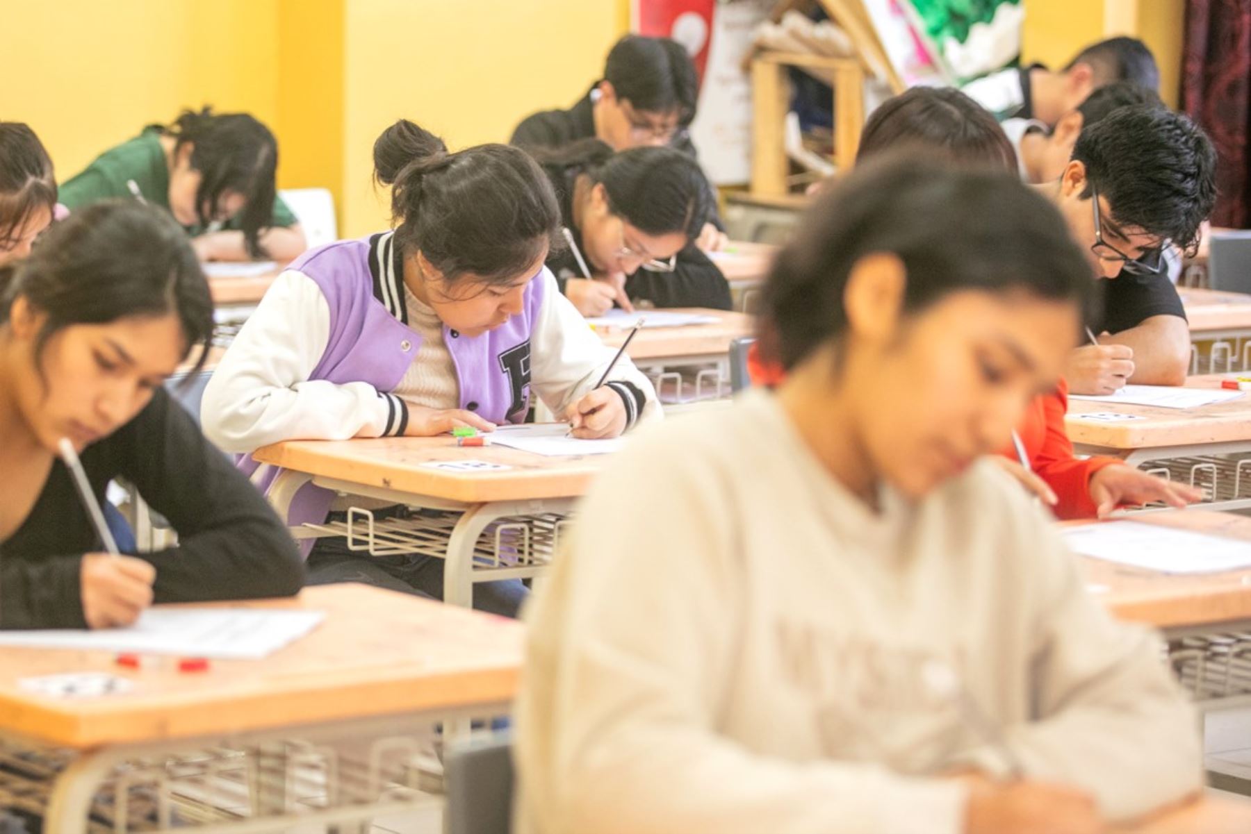 Beca 18: más de 53,000 jóvenes rindieron el Examen Nacional de Preselección en 121 locales. Foto: ANDINA/Difusión.