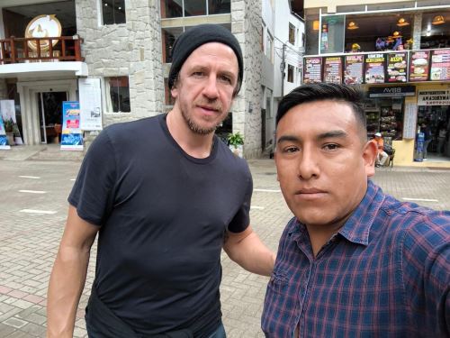 El excapitán de la selección española Carles Puyol visitó ayer Machu Picchu ante la sorpresa de los turistas que recorrían la maravilla del mundo.