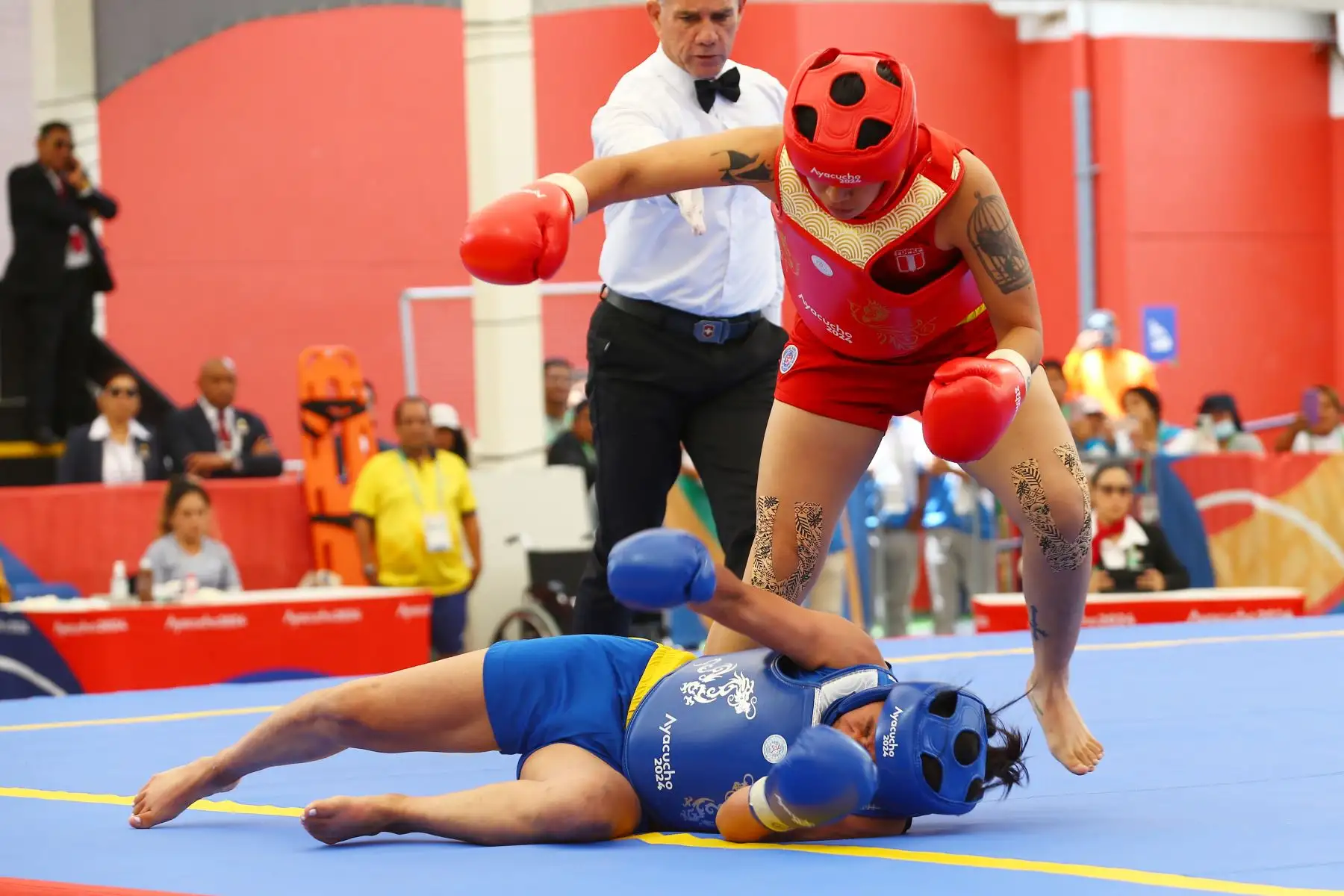 La peruana Shirley Llontop Avendaño ganó la pelea ante la representante de Ecuador, Emily Veliz Toabanda en la  categoría Sansa 60 kg femenina de los Juegos Bolivarianos Bicentenario Ayacucho 2024. Foto: ANDINA/ Eddy Ramos