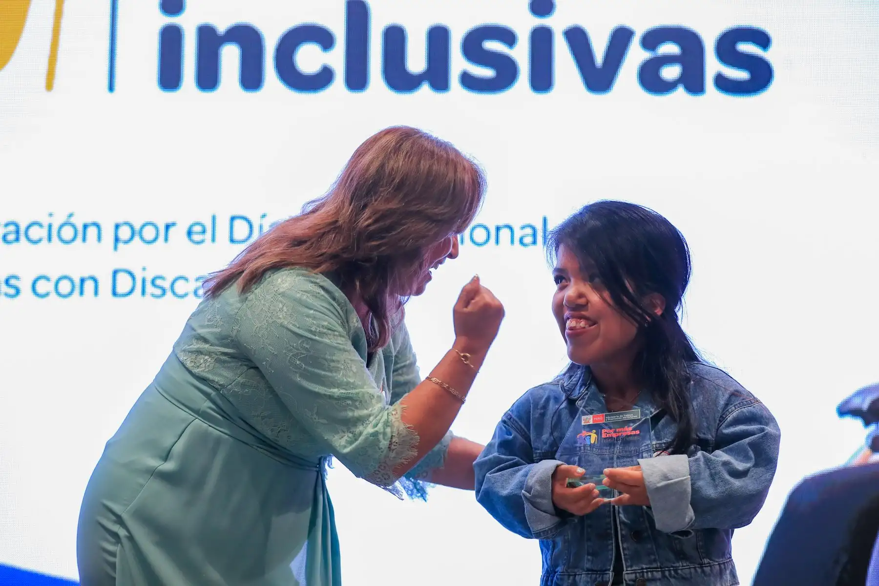 La presidenta de la república, Dina Ercilia Boluarte Zegarra, participa en el lanzamiento de la campaña “Por Más Empresas Inclusivas”, en conmemoración del Día Internacional de las Personas con Discapacidad. Foto: ANDINA/Prensa Presidencia