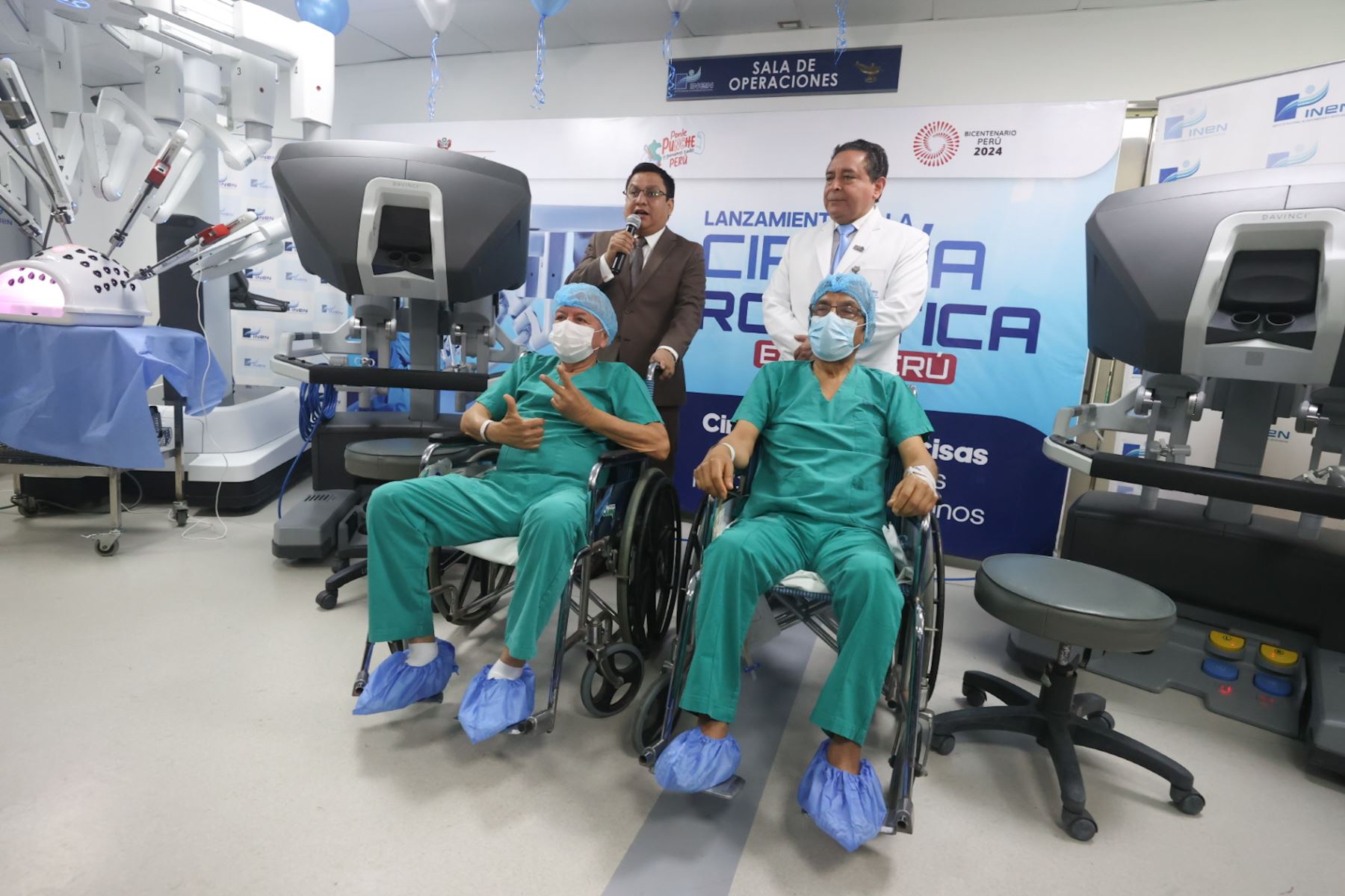 El ministro de Salud y el jefe del INEN presentaron los modernos equipos y los primeros pacientes operados. Fotos: ANDINA/Juan Carlos Guzmán