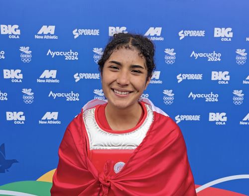 Atalia Aranda triunfó en wushu