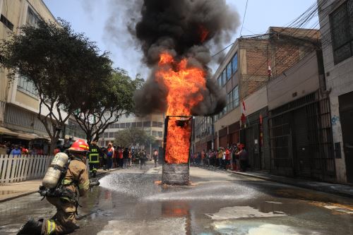 Simulacro de incendio en Mesa Redonda busca fortalecer la capacidad de respuesta ante un siniestro