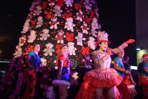 La esperanza de la Navidad: niños que este año salvaron sus vidas, encenderán un árbol de esperanza