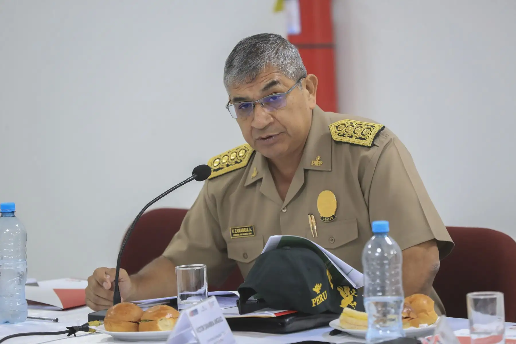 La presidenta de la república, Dina Boluarte, dio a conocer los acuerdos alcanzados durante la IV Sesión Ordinaria del Consejo Nacional de Seguridad Ciudadana (Conasec), realizado en la ciudad de Tarapoto, en la región San Martín. 
Foto: ANDINA/Prensa Presidencia