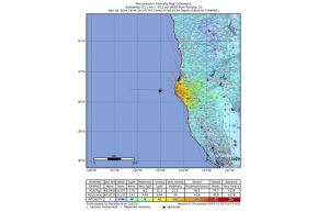 Mapa de temblores facilitado por el Servicio Geológico de Estados Unidos muestra la ubicación de terremoto de magnitud 7.0 que golpeó la costa de Cabo Mendocino, California, EE. UU. Foto: ANDINA/EFE