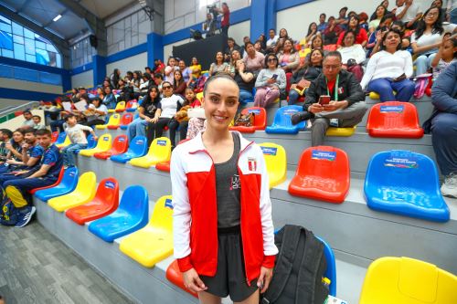 La gimnasta peruana Josefina Canales Alba realiza  participa en la modalidad de gimnasia de los Juegos Bolivarianos Bicentenario Ayacucho 2024 y pasa a la final que se disputará el domingo 8 de diciembre. La competencia se desarrolló en el colegio Nuestra