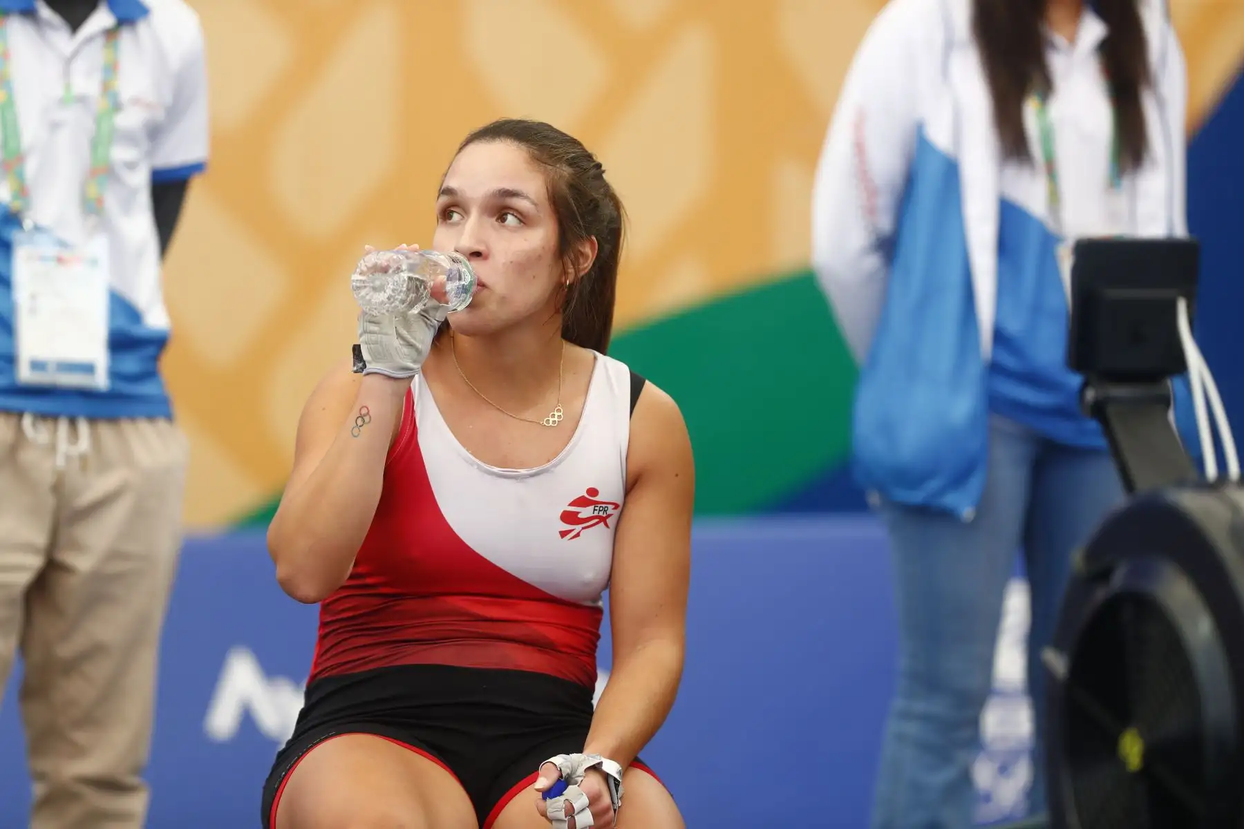 El equipo peruano de remoergómetro conformado por las atletas Alessia Palacios, Valeria Palacios, Adriana Sanguineti y Pamela Noya alcanzaron la medalla de plata en la competencia de remoergómetro categoría cuádruple femenina de los Juegos Bolivarianos Bicentenario Ayacucho 2024. Foto: ANDINA/Daniel Bracamonte