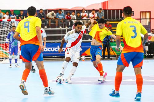 La Selección Peruana de Futsal perdió 2-1 ante Colombia en los Juegos Bolivarianos Ayacucho 2024. Foto: ANDINA/Eddy Ramos