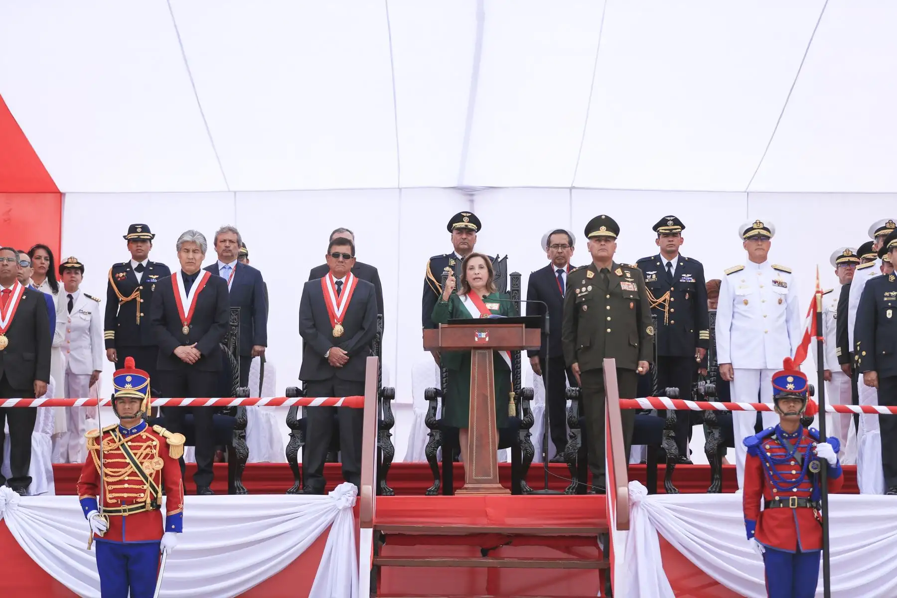 La señora Presidenta de la República participó en la Ceremonia por el “Día de la Institucionalidad, del Estado de Derecho y de la Defensa de la Democracia”. Foto: ANDNA/Prensa Presidencia