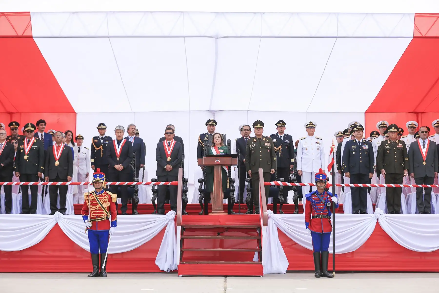 La señora Presidenta de la República participó en la Ceremonia por el “Día de la Institucionalidad, del Estado de Derecho y de la Defensa de la Democracia”. Foto: ANDNA/Prensa Presidencia