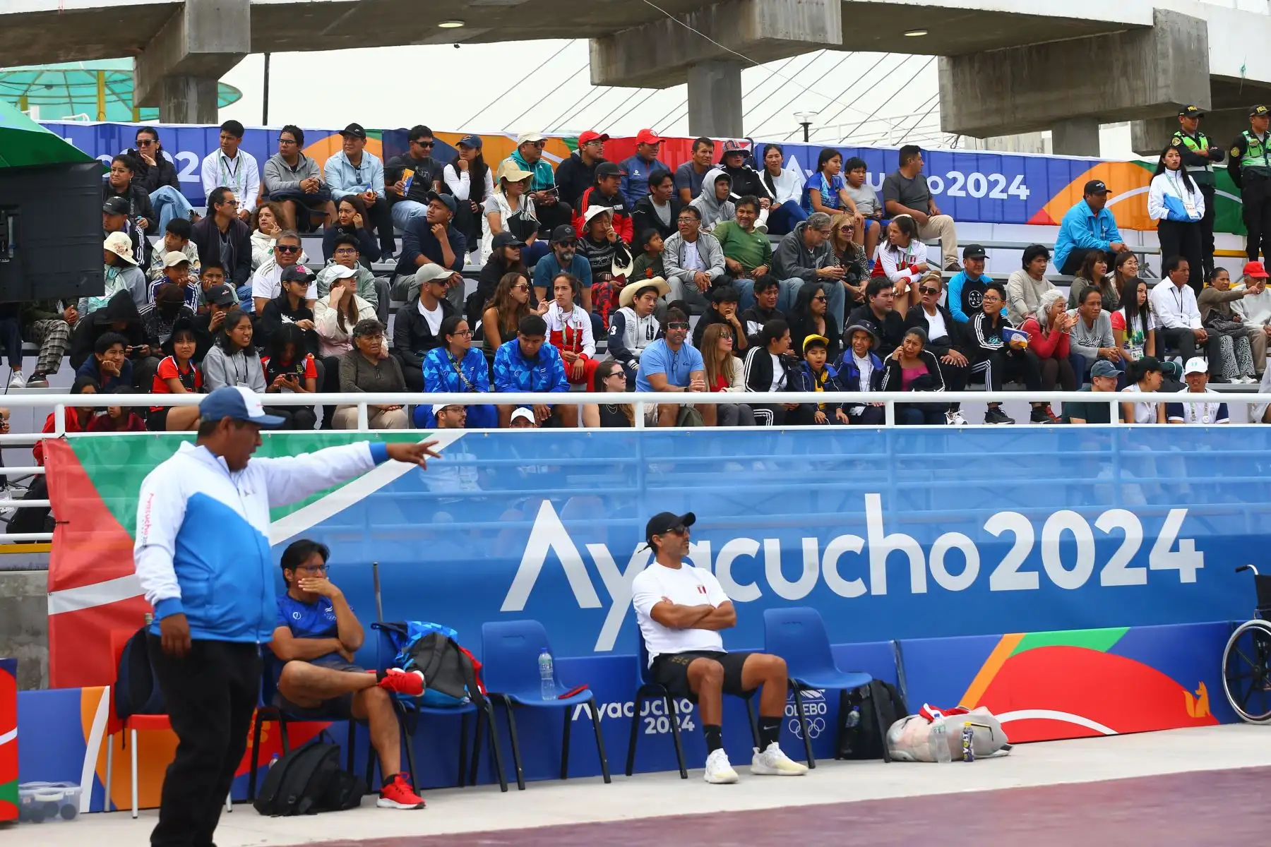 Desde el complejo Canaan Alto de Ayacucho se desarrolla la competencia de frontón de los Juegos Bolivarianos Bicentenario Ayacucho 2024 , en donde los peruanos Edson Velasquez y Franco Velasco ganaron ante los representantes de El Salvador  en la categoría fronton. Foto: ANDINA/Eddy Ramos