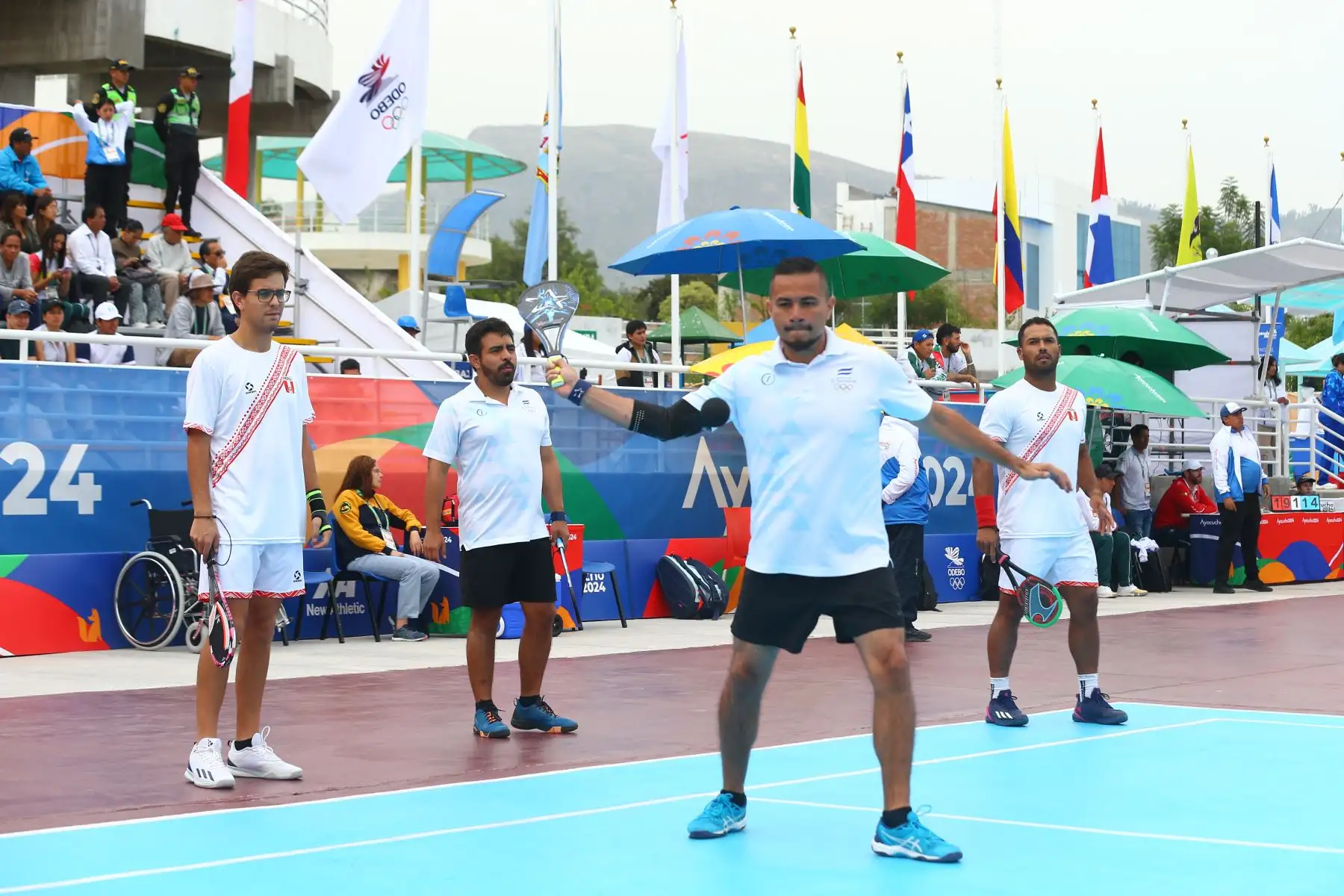 Desde el complejo Canaan Alto de Ayacucho se desarrolla la competencia de frontón de los Juegos Bolivarianos Bicentenario Ayacucho 2024 , en donde los peruanos Edson Velasquez y Franco Velasco ganaron ante los representantes de El Salvador  en la categoría fronton. Foto: ANDINA/Eddy Ramos