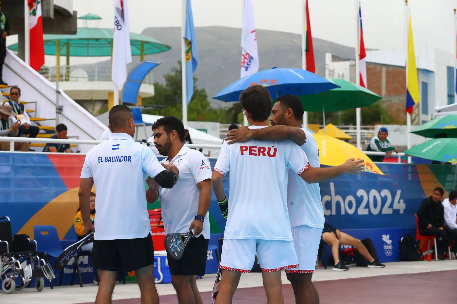 Desde el complejo Canaan Alto de Ayacucho se desarrolla la competencia de frontón de los Juegos Bolivarianos Bicentenario Ayacucho 2024 , en donde los peruanos Edson Velasquez y Franco Velasco ganaron ante los representantes de El Salvador  en la categoría fronton. Foto: ANDINA/Eddy Ramos