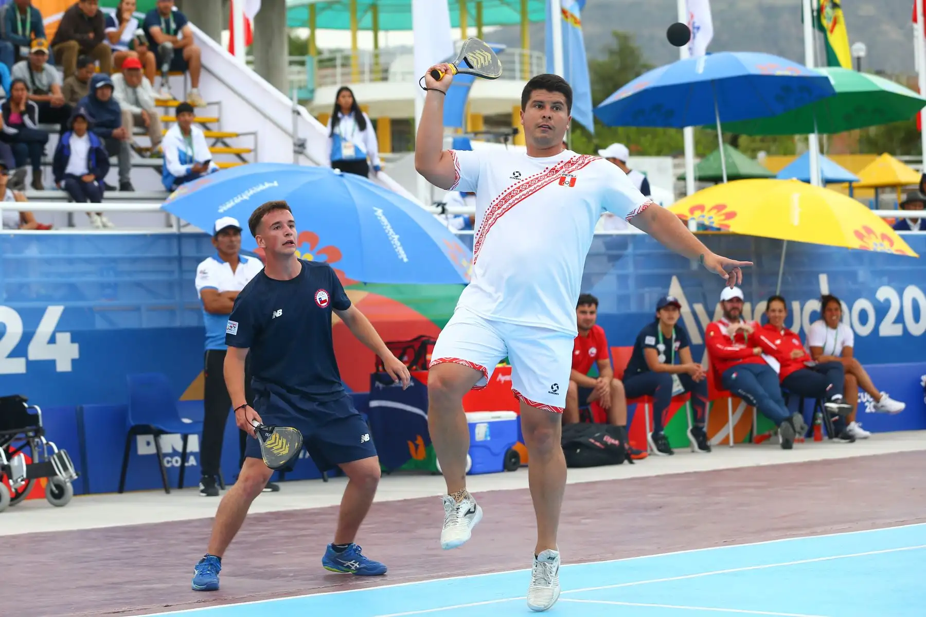 El  peruano Kevin Martinez  gana medalla de oro en la disciplina frontón  masculino de los Juegos Bolivarianos Bicentenario Ayacucho 2024  Foto: ANDINA/Eddy Ramos